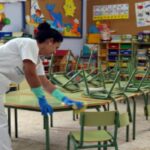 Trabajos de limpieza de colegios